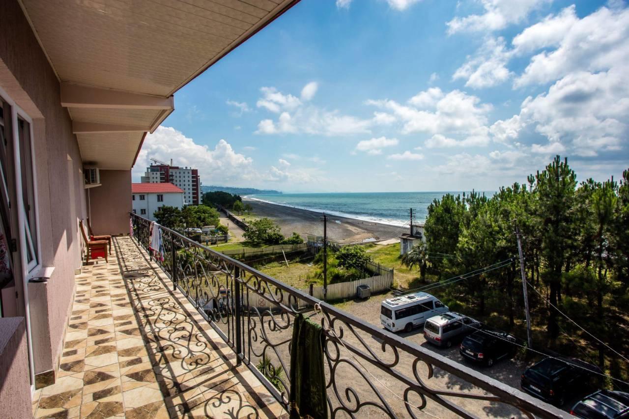 Guesthouse White Swan Kobuleti Exteriér fotografie